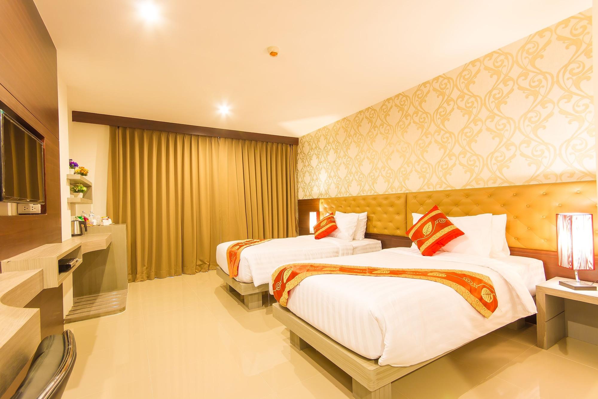 Hemingways Silk Khách sạn Patong
